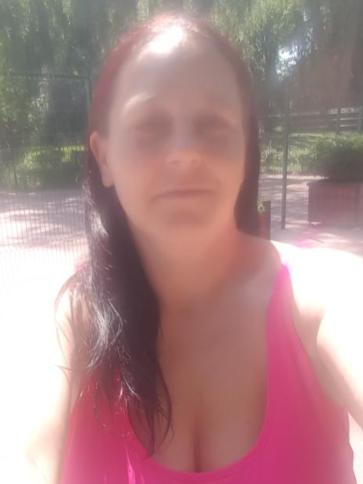 Barbi, 41 éves tököli társkereső nő profil fotója Barbi, 41 éves tököli társkereső nő profil fotója