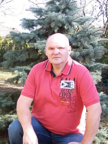 Ágoston, 55 éves kistarcsai társkereső férfi profil fotója Ágoston, 55 éves kistarcsai társkereső férfi profil fotója