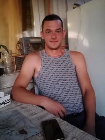 Dávid, 27 éves adonyi társkereső férfi profil fotója