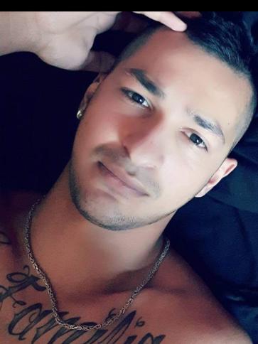 Tibor, 28 éves abaligeti társkereső férfi profil fotója
