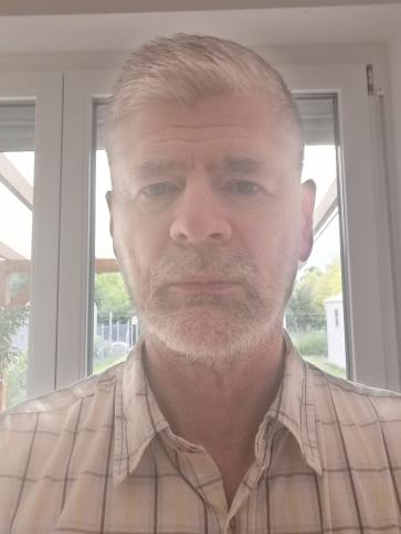 Mihály, 61 éves váci társkereső férfi profil fotója