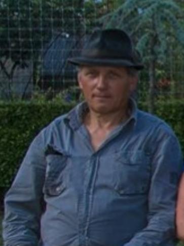 László, 64 éves hevesvezekényi társkereső férfi profil fotója