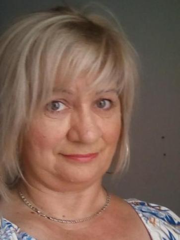 Szilvia, 57 éves legyesbényei társkereső nő profil fotója