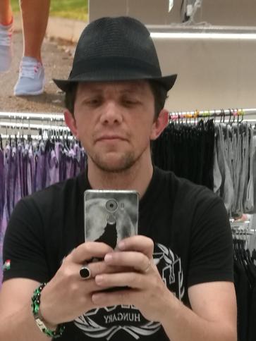 János, 38 éves acsai társkereső férfi profil fotója
