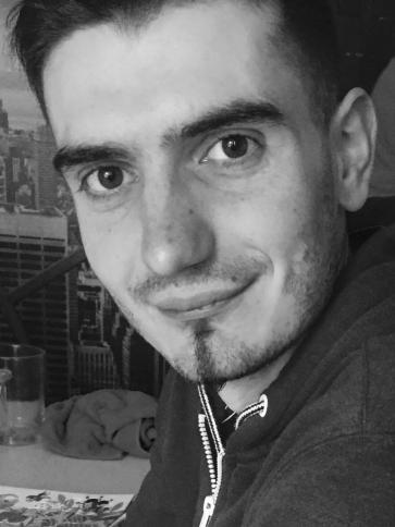 Gábor, 32 éves biatorbágyi társkereső férfi profil fotója