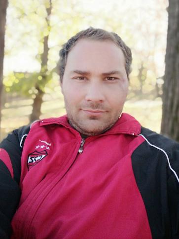 Mátyás, 41 éves berceli társkereső férfi profil fotója