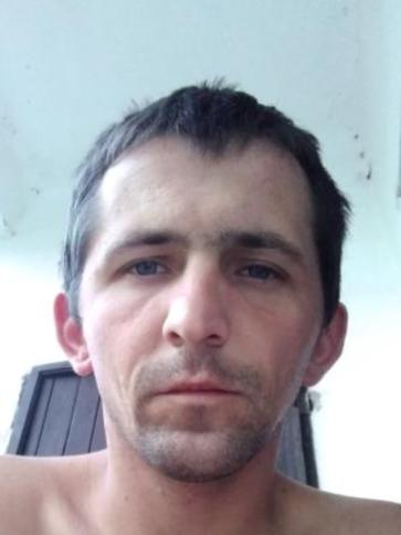 Zsolt, 35 éves bugyi társkereső férfi profil fotója