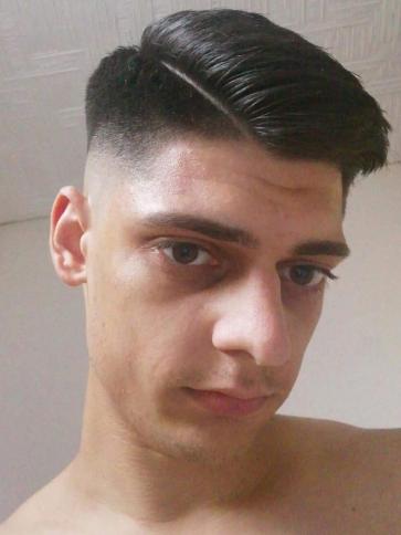 Dániel, 32 éves nagytályai társkereső férfi profil fotója