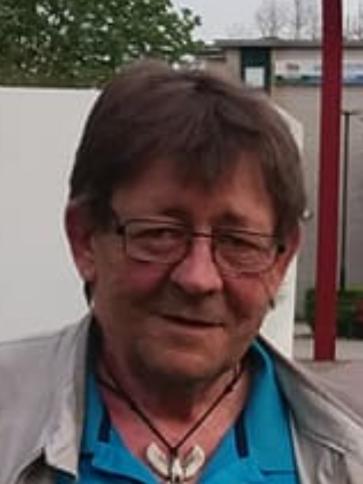 Laszlo, 62 éves ajkai társkereső férfi profil fotója