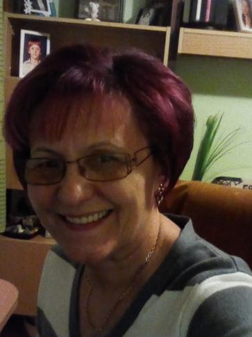 Gitta, 69 éves várpalotai társkereső nő profil fotója