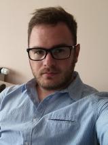 Sziasztok! Krisztián vagyok. Diplomás ajkai társkereső nőket keresek ismerkedési célból.