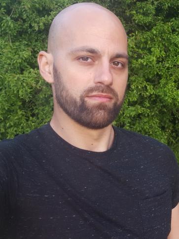 Péter, 39 éves székesfehérvári társkereső férfi profil fotója