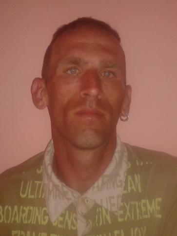 Mihály, 39 éves ömbölyi társkereső férfi profil fotója