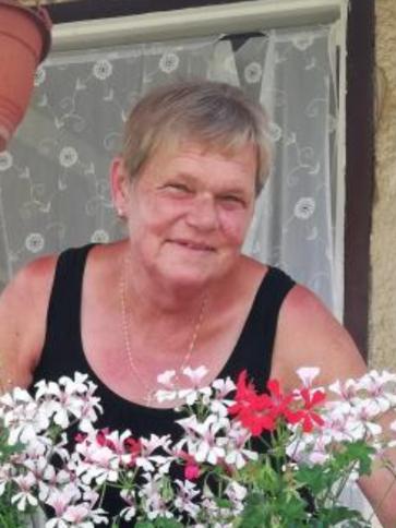 Ágnes, 69 éves harkányi társkereső nő profil fotója