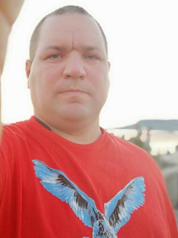 János, 44 éves lippói társkereső férfi profil fotója