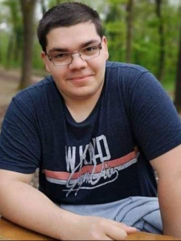 Attila, 26 éves kisújszállási társkereső férfi profil fotója Attila, 26 éves kisújszállási társkereső férfi profil fotója