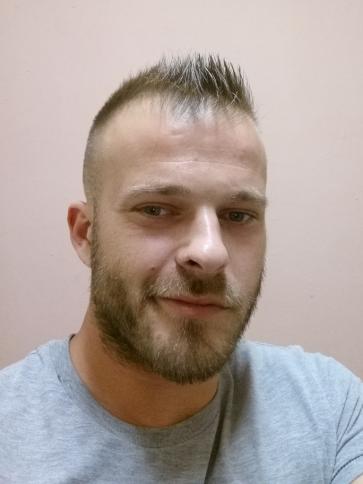 Csabi, 37 éves gelseszigeti társkereső férfi profil fotója