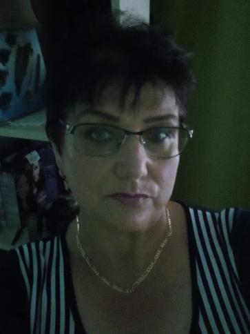 Irénke, 57 éves ukrajnai társkereső nő profil fotója
