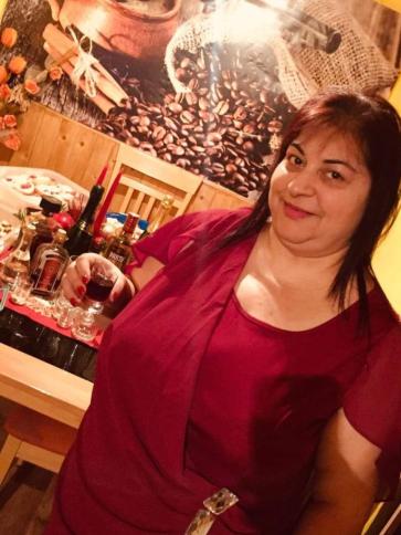 Mónika, 51 éves szlovákiai társkereső nő profil fotója