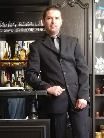 Ádám, 38 éves mezőörsi társkereső férfi profil fotója