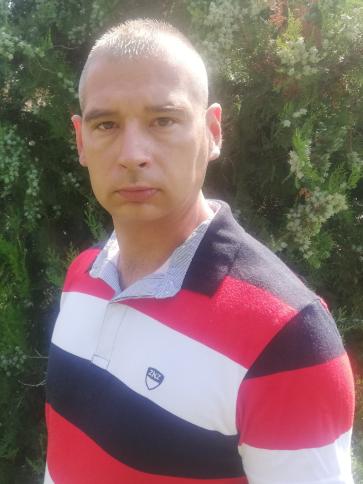 Jani, 43 éves pátyi társkereső férfi profil fotója