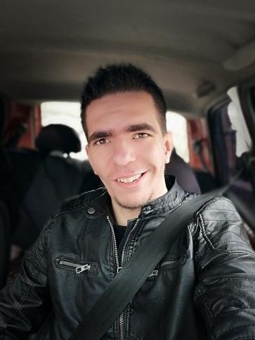 Tomi, 29 éves mezőkövesdi társkereső férfi profil fotója Tomi, 29 éves mezőkövesdi társkereső férfi profil fotója