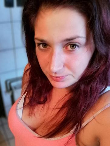 Alexandra, 31 éves szőlősgyöröki társkereső nő profil fotója