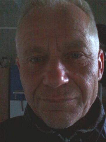 Robert, 62 éves vasvári társkereső férfi profil fotója