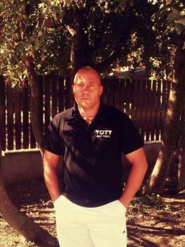 Gábor, 45 éves farmosi társkereső férfi profil fotója