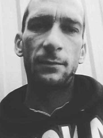 István, 41 éves kiskunhalasi társkereső férfi profil fotója
