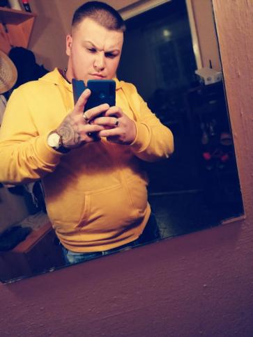 András, 25 éves sajókazai társkereső férfi profil fotója