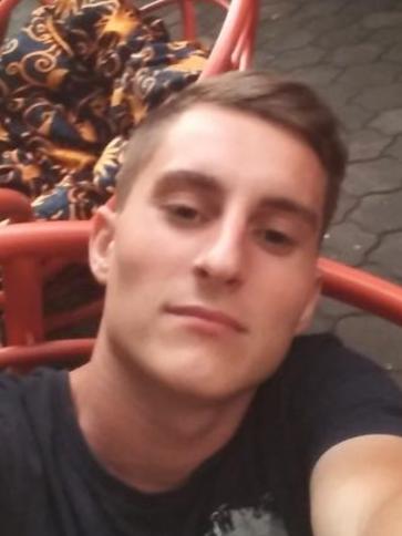 Békefi, 28 éves somogyvári társkereső férfi profil fotója