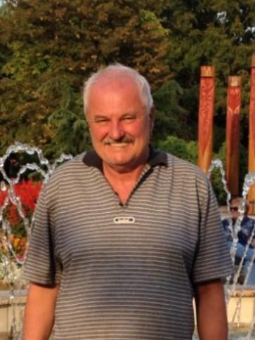 Dezsi, 67 éves paksi társkereső férfi profil fotója