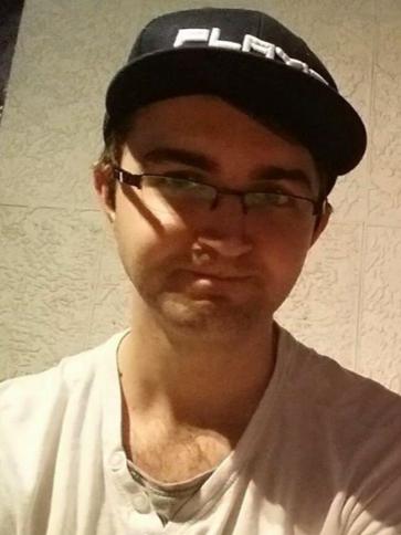 Zsolt, 32 éves turai társkereső férfi profil fotója