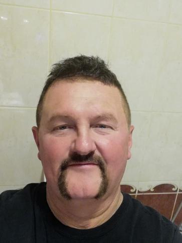 László, 56 éves monori társkereső férfi profil fotója