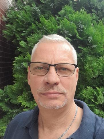 László, 55 éves Budapest XV. kerületi társkereső férfi profil fotója