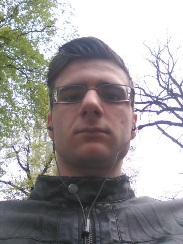 Balázs, 25 éves mohácsi társkereső férfi profil fotója Balázs, 25 éves mohácsi társkereső férfi profil fotója