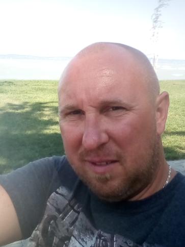 Sany, 40 éves kiskunmajsai társkereső férfi profil fotója