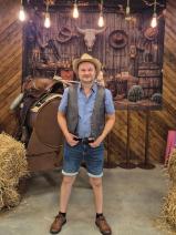 Sziasztok! Gábor vagyok. Online farmosi randizni vágyó nők kattinsatok a kedvenc gombra.