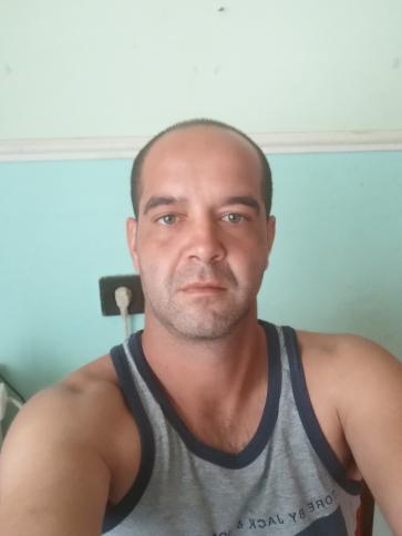 István, 41 éves pankaszi társkereső férfi profil fotója