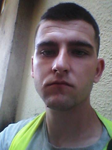 Attila, 29 éves mezőzombori társkereső férfi profil fotója