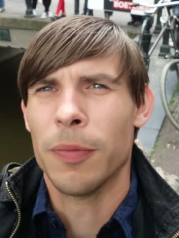 Miklos, 35 éves ukrajnai társkereső férfi profil fotója