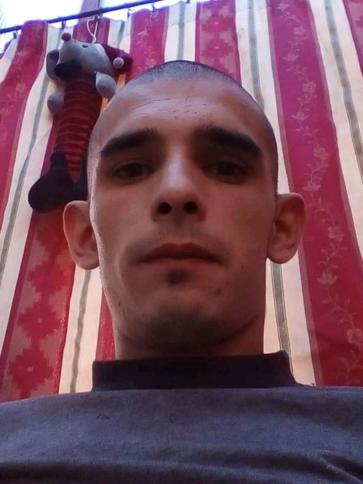 János, 29 éves biri társkereső férfi profil fotója