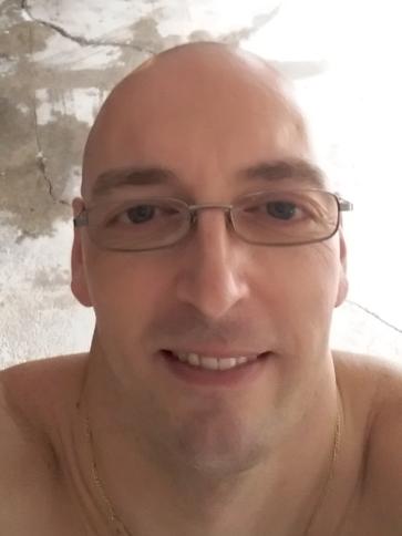 Gabor, 43 éves muronyi társkereső férfi profil fotója