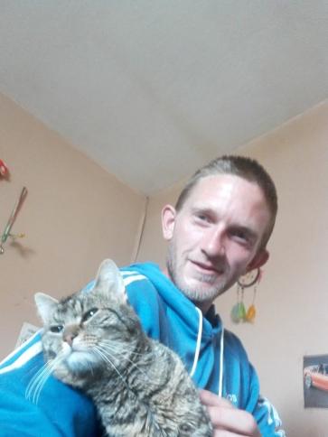 Miklós, 32 éves kőszegi társkereső férfi profil fotója