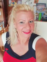 Sziasztok! Erika vagyok. Diplomás abdai párkereső férfiakat keresek randizni.