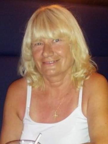 Livia, 68 éves siklósi társkereső nő profil fotója