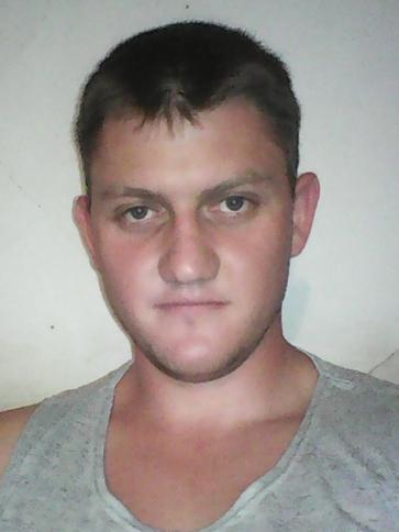 Gábor, 34 éves berettyóújfalui társkereső férfi profil fotója Gábor, 34 éves berettyóújfalui társkereső férfi profil fotója