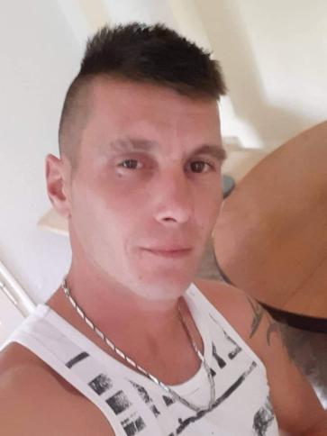 András, 37 éves tiszaigari társkereső férfi profil fotója