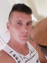 Sziasztok! András vagyok. Komoly tiszaigari párkereső nők jelentkezését várom.